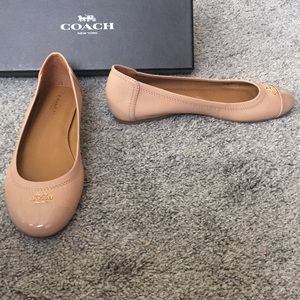 nude COACH flats size 5.5